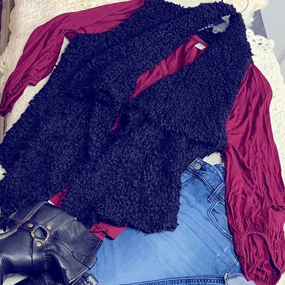 🖤Kensie’s Women’s Black Super Soft Faux Fur Bobble Vest Draped, Very Flattering - Picture 10 of 16